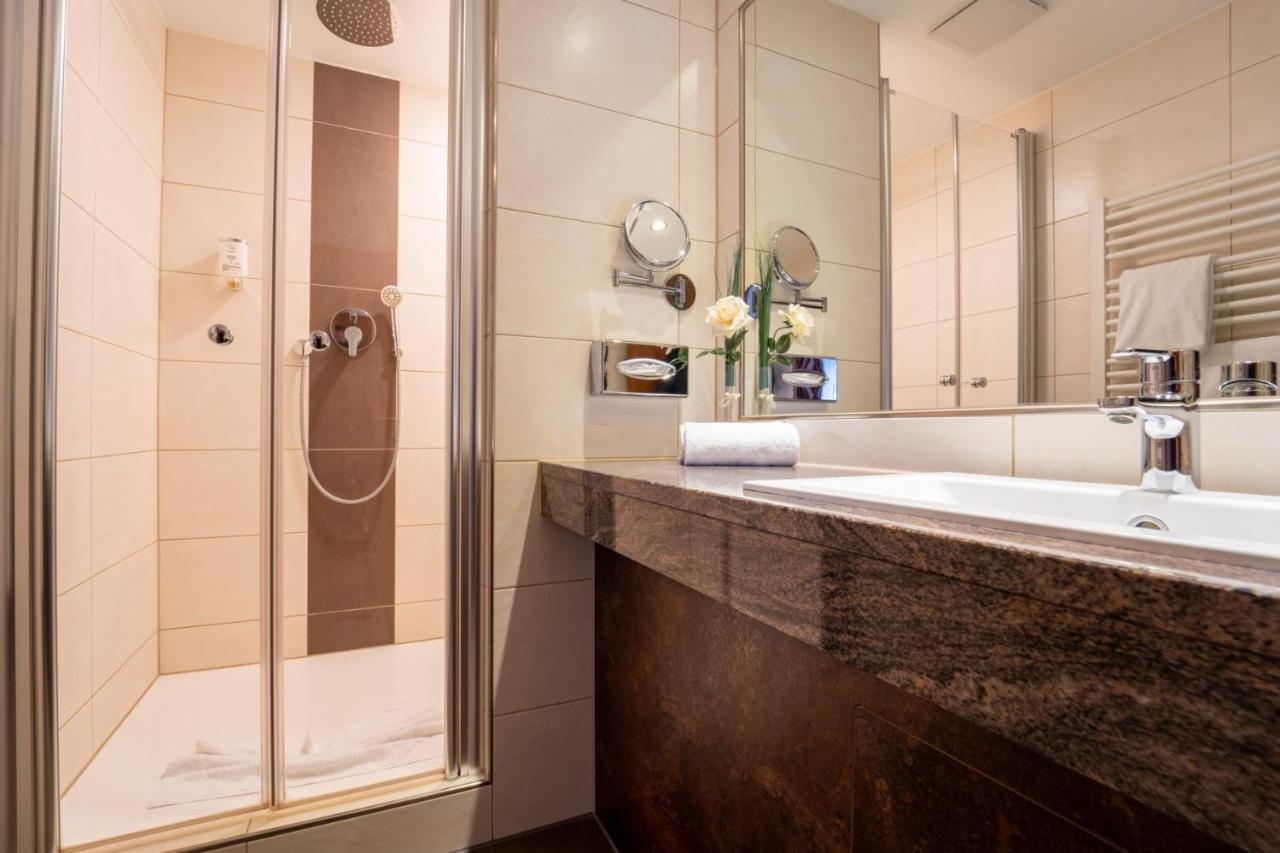 Hotel St Georg - Ratyzbona Zewnętrze zdjęcie