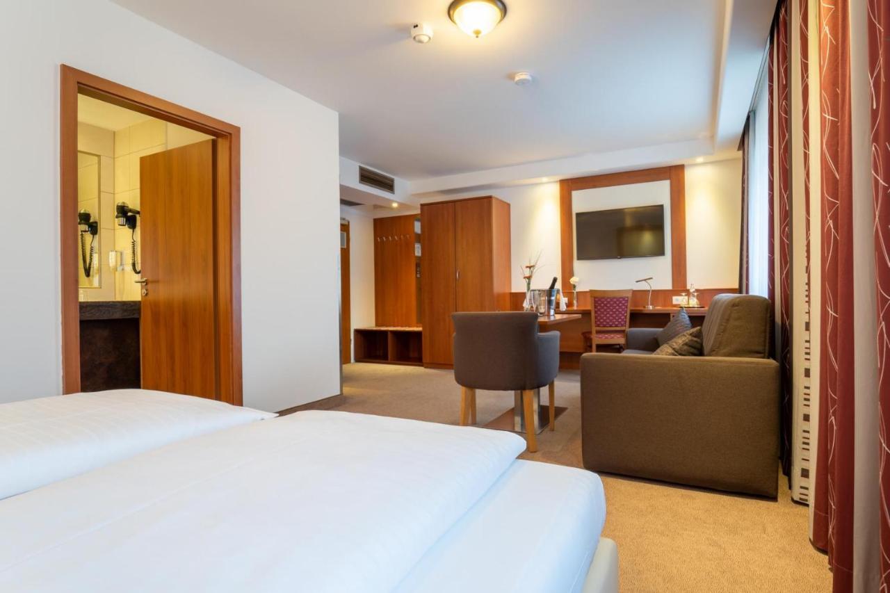 Hotel St Georg - Ratyzbona Zewnętrze zdjęcie