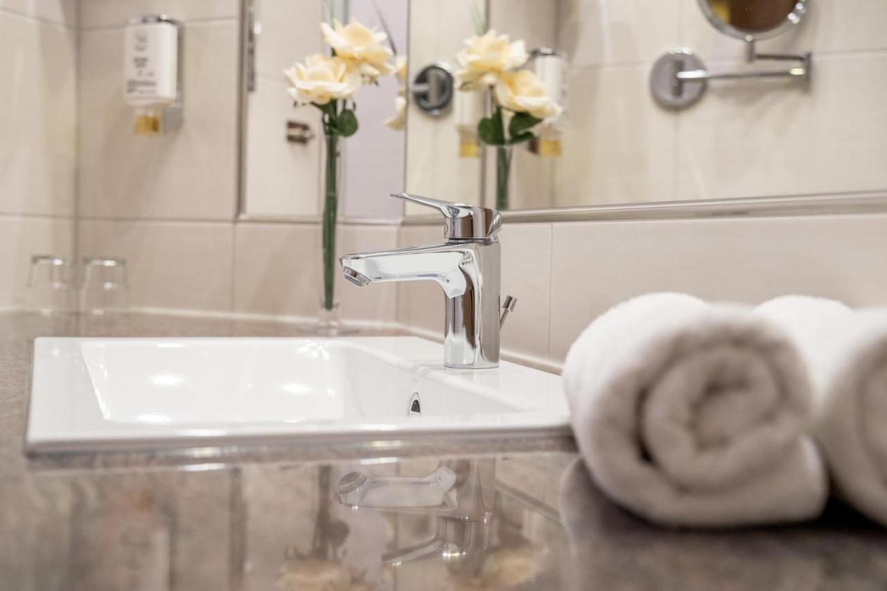 Hotel St Georg - Ratyzbona Zewnętrze zdjęcie